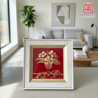 Tranh đồng ăn mòn họa tiết hoa phượng và cầu Hải Phòng